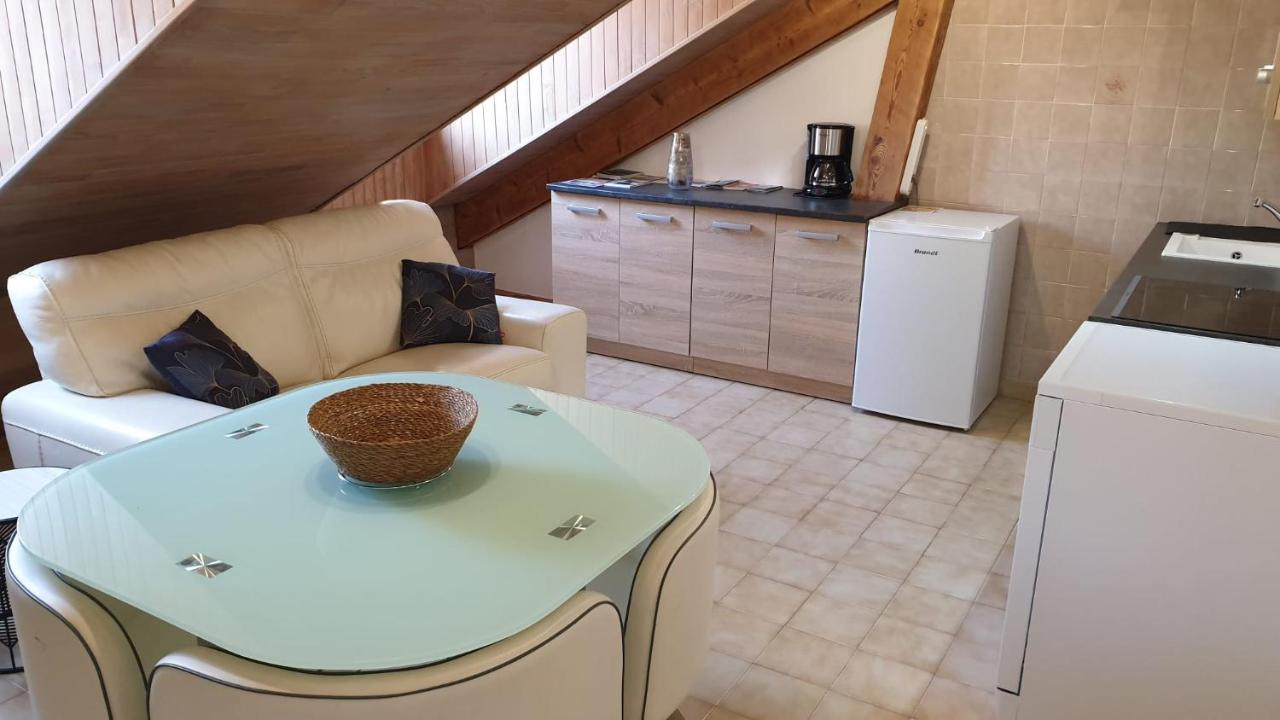 Embrun Cosy Apartment ภายนอก รูปภาพ