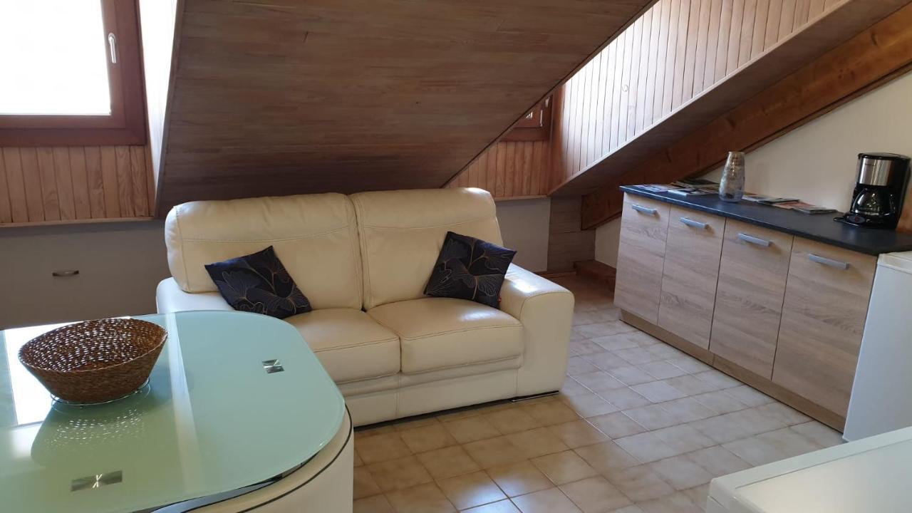 Embrun Cosy Apartment ภายนอก รูปภาพ
